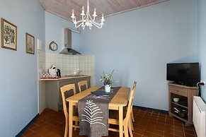 Karlamuiza Country Hotel