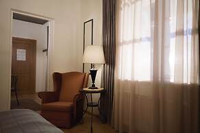 Karlamuiza Country Hotel