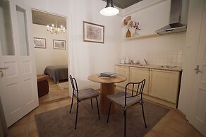 Karlamuiza Country Hotel