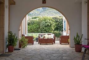 Athena Apartments & Studios