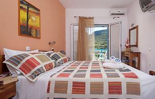 Athena Apartments & Studios