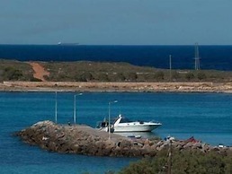 Athena Apartments & Studios