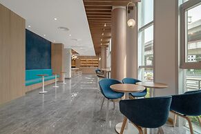 Holiday Inn Express Shanghai Jinqiao Central by IHG