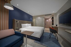 Holiday Inn Express Shanghai Jinqiao Central by IHG