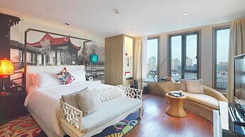 Hotel Indigo Shanghai on The Bund by IHG