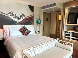 Hotel Indigo Shanghai on The Bund by IHG