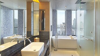 Hotel Indigo Shanghai on The Bund by IHG