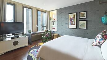Hotel Indigo Shanghai on The Bund by IHG