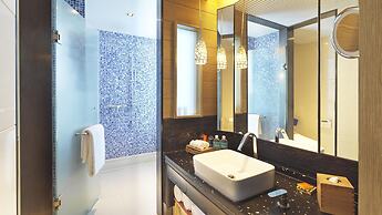 Hotel Indigo Shanghai on The Bund by IHG