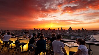 Hotel Indigo Shanghai on The Bund by IHG