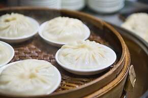 Hotel Indigo Shanghai on The Bund by IHG