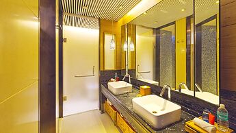 Hotel Indigo Shanghai on The Bund by IHG