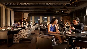 Hotel Indigo Shanghai on The Bund by IHG