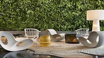 Hotel Indigo Shanghai on The Bund by IHG