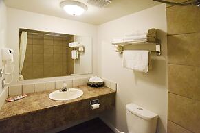 Econo Lodge Inn & Suites