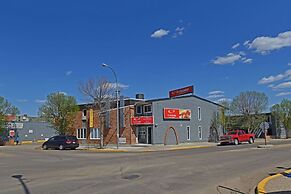 Econo Lodge Inn & Suites