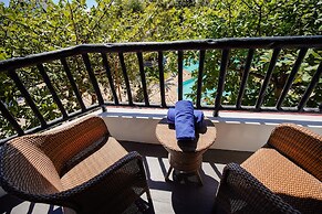 Cebu White Sands Resort and Spa