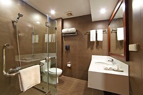 Cebu White Sands Resort and Spa