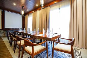 Cebu White Sands Resort and Spa