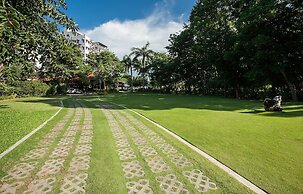 Cebu White Sands Resort and Spa