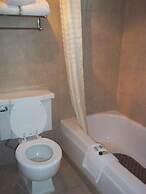 American Regency Inn