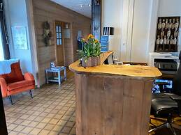 Logis Hôtel Annecy Nord / Argonay
