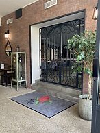 Chez La Rose