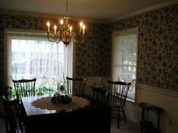 West Ridge Bed and Breakfast