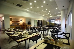 Maxim Hotel Tel Aviv