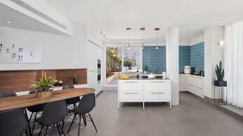 Sea Executive Suites