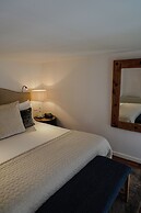 L'Avenida Hotel