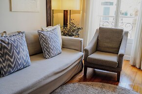 L'Avenida Hotel