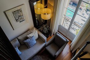 L'Avenida Hotel