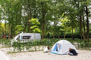 Hu Venezia Camping in Town