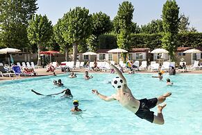 Hu Venezia Camping in Town