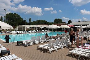 Hu Venezia Camping in Town