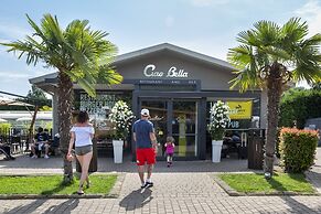 Hu Venezia Camping in Town