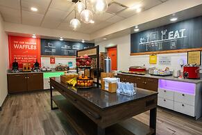 Hampton Inn & Suites Wilder