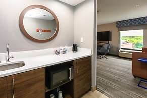 Hampton Inn & Suites Wilder