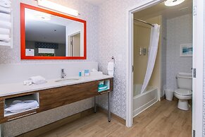 Hampton Inn & Suites Wilder