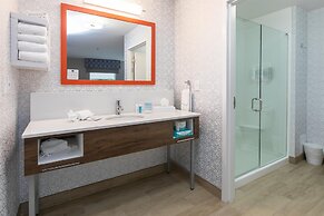 Hampton Inn & Suites Wilder