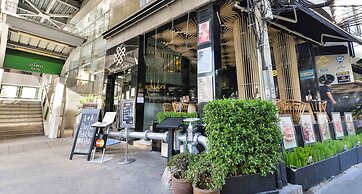 Sukhumvit Suites Hotel