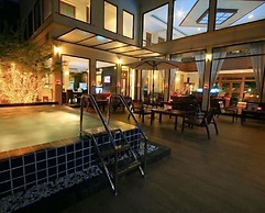 Siam Society Hotel & Resort