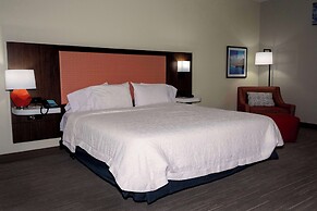 Hampton Inn & Suites Riverton