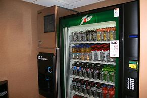 Hampton Inn & Suites Riverton