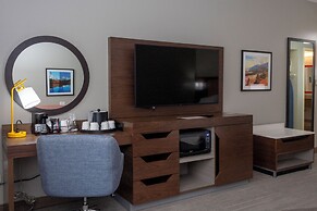 Hampton Inn & Suites Riverton