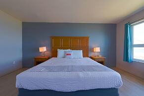 OYO Waves Hotel Newport OR - NYE Beach