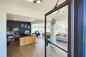 OYO Waves Hotel Newport OR - NYE Beach