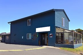 OYO Waves Hotel Newport OR - NYE Beach