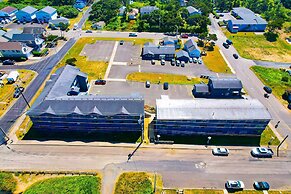 OYO Waves Hotel Newport OR - NYE Beach